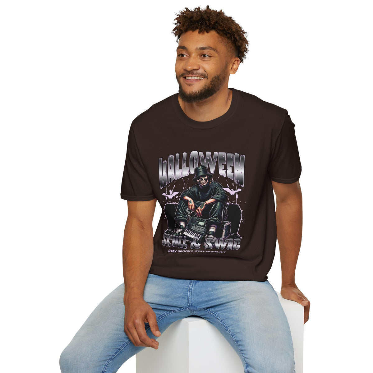 Halloween Skull Graphic T-Shirt — Retro Horror Crew Tee
